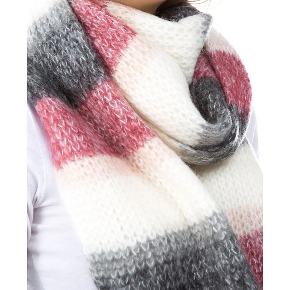 Marcus Adler Bright Stripe Knit Scarf Red, NWT, FREE SHIPPING*